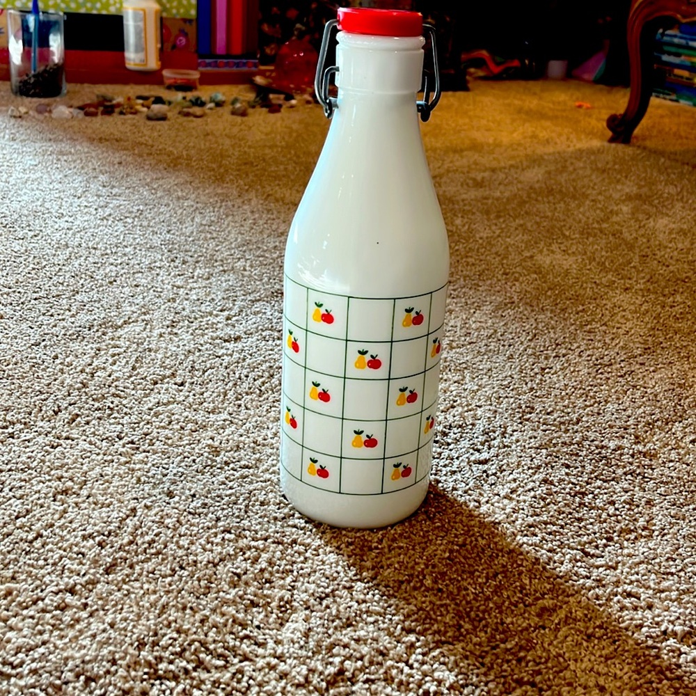 Vintage Cerve milk bottle